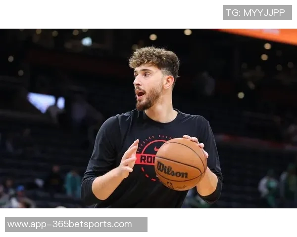 乌度卡谈篮板优势与失误问题努力争取更多球权提升比赛表现